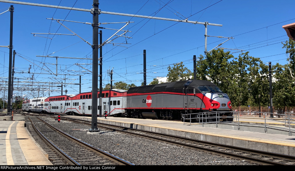 Caltrain 927